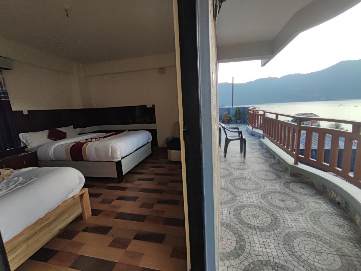 Hotel Kajiinn Pokhara Exteriör bild